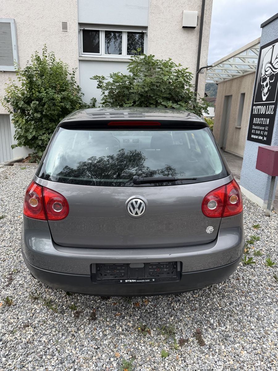 VW Automobili: VW Golf 5 – Usato da Heerbrugg venduto da kai_dq28