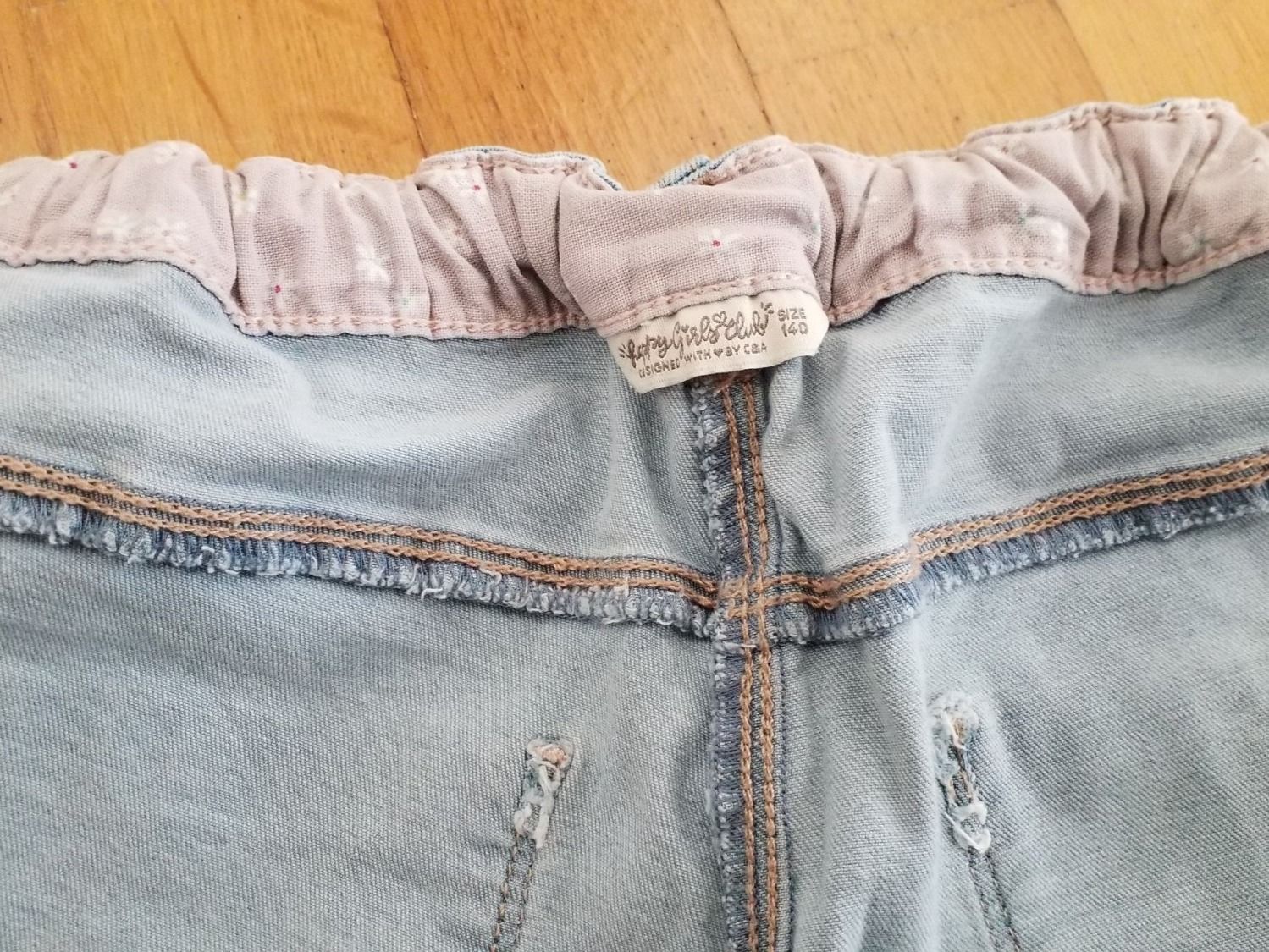 C&A Pantaloni: Mädchen Shorts – Usato da Sachseln venduto da Cadfael1 4