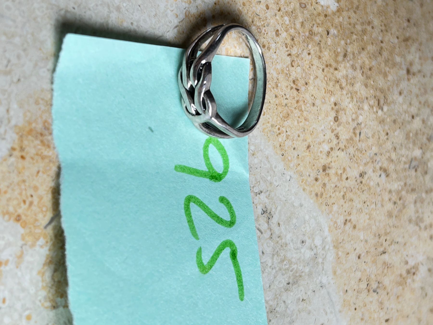 Ringe: Moderner Silberring verbunden Grösse 53 – Gebraucht aus Laufen von belleskulptur 8
