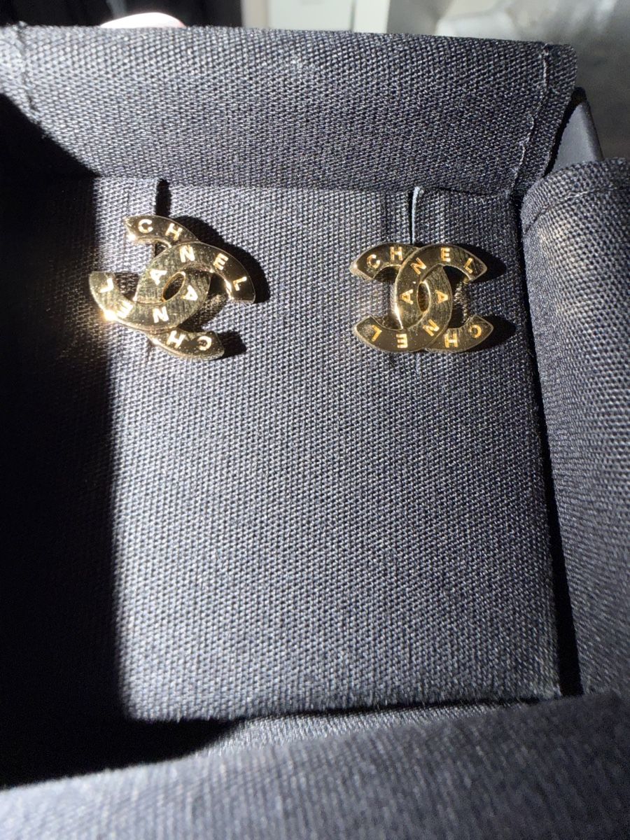 Chanel Boucles d'oreille: Chanel ohrstecker ganz neu – Neuf avec emballage d'origine à Wiesendangen par Namoli123 4