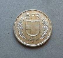 Abart ++ 5 Franken 1967 3* vor Gesicht