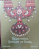 Buch über traditionellen Schmuck aus Indien
