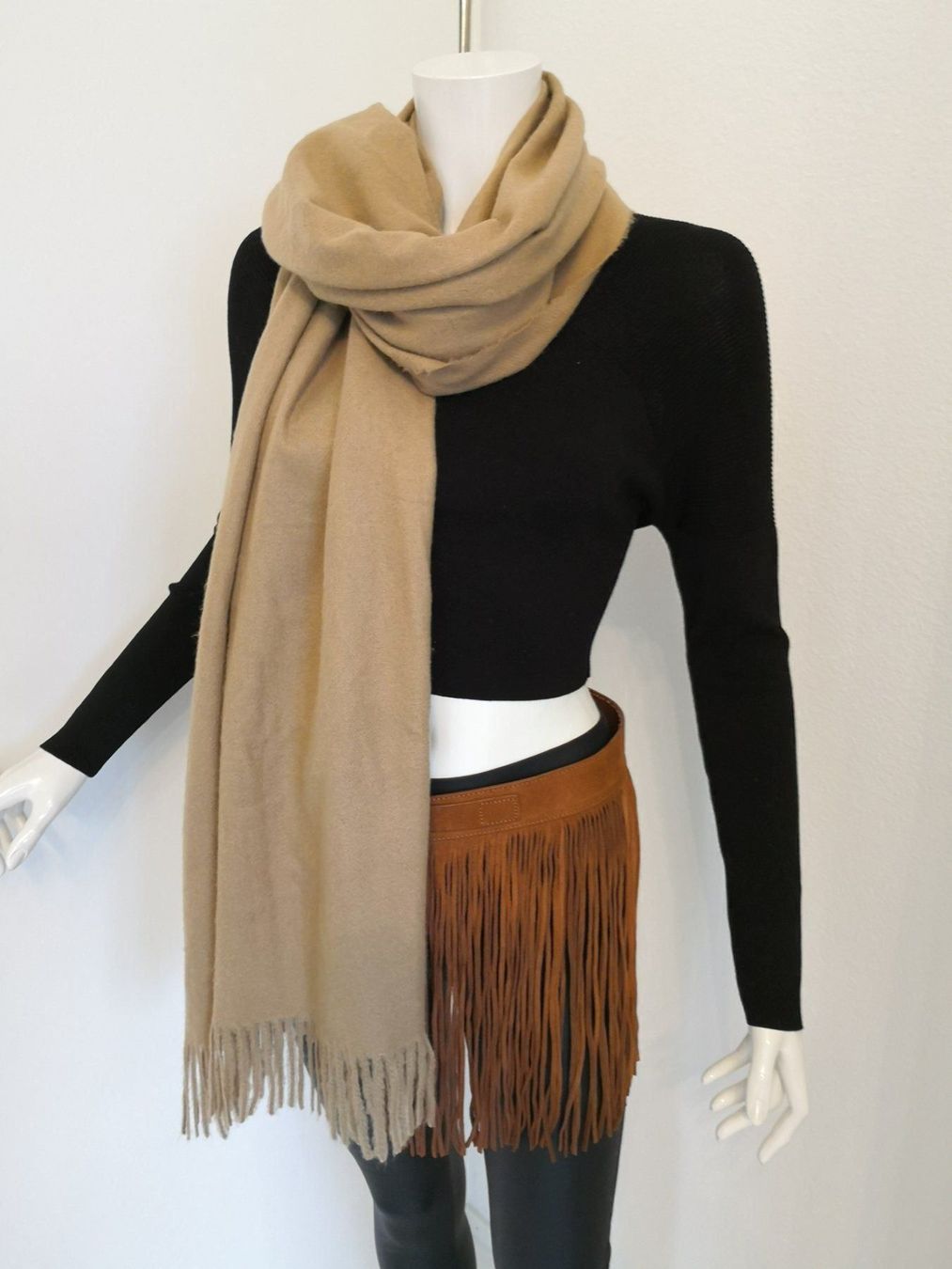Mango Foulard & Sciarpe: 🤩MANGO SCHAL BEIGE & MISSONI P. – Nuovo (secondo la descrizione) da Olten venduto da Naja-Twins-Twins 1