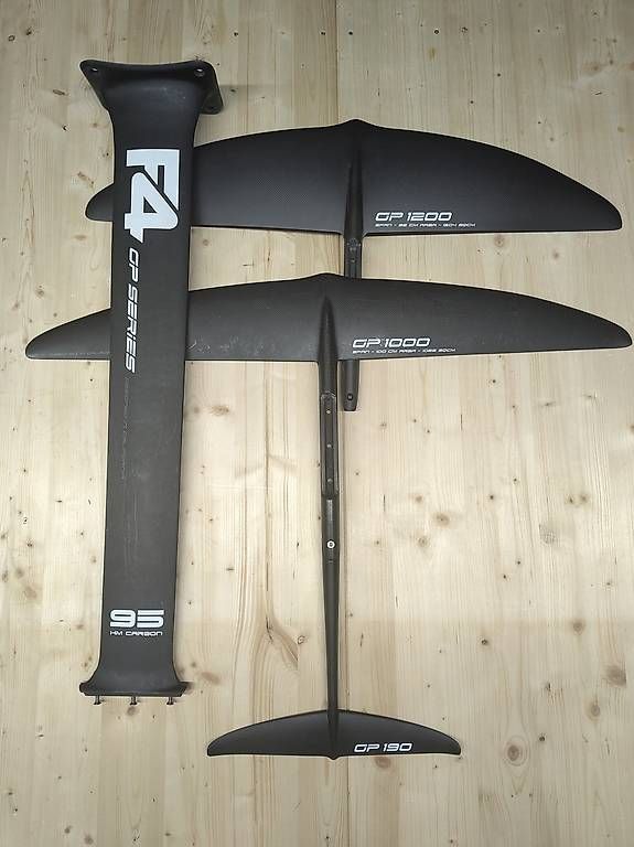 Modellismo RC: F4 Foils GP Wing Karbon Foil – Usato da Rothrist venduto da Strizy
