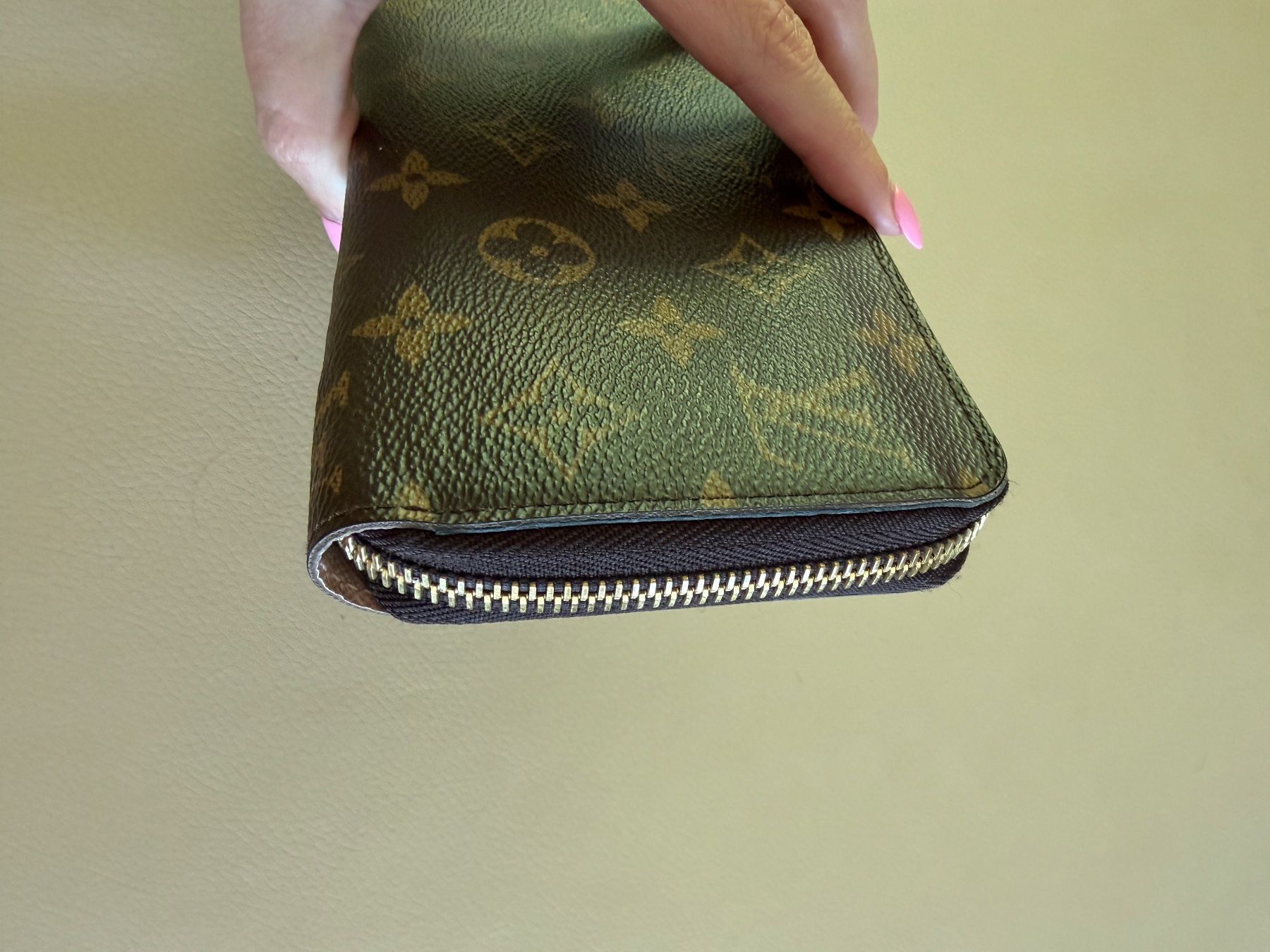 Louis Vuitton Portamonete: Louis Vuitton Zippy Geldbörse Monogram Canvas – Usato da Horgen venduto da fayola 8