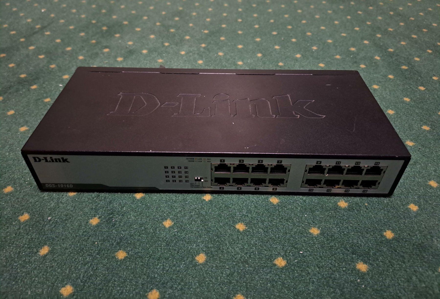 Dlink Hub & Switch: 16-Port Gigabit Switch – Usato da Nussbaumen AG venduto da Aurelio24