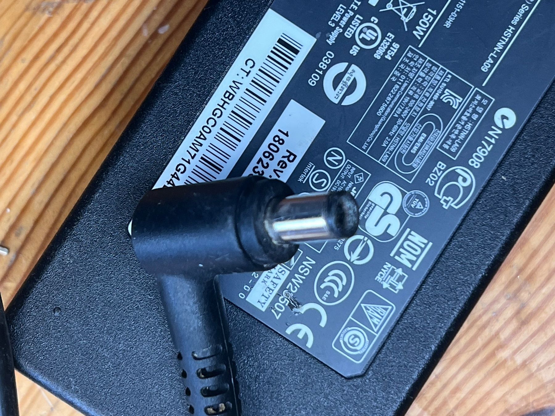 Caricabatterie: Original HP Netzteil 19V  7.7A – Usato da Mellingen venduto da dmi_nps2 2