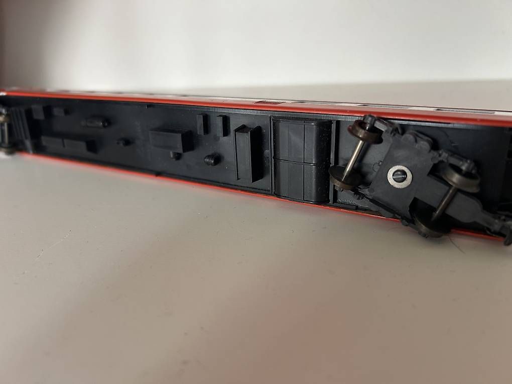 Modellini di ferrovie: Swiss Express Speisewagen H0 – Usato da Brugg AG venduto da FlowerStreet 3