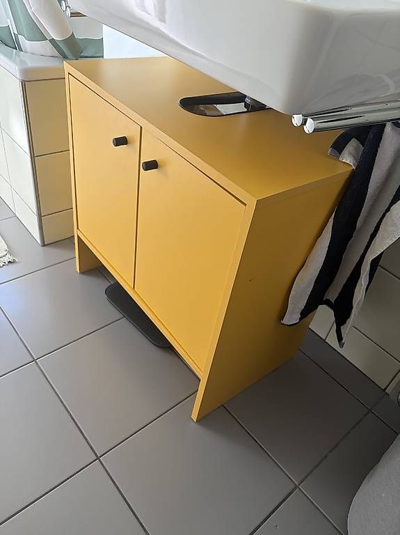 Mobili per bagno: Badezimmermöbel abzugeben – Usato da Zürich venduto da den_8xmm 1