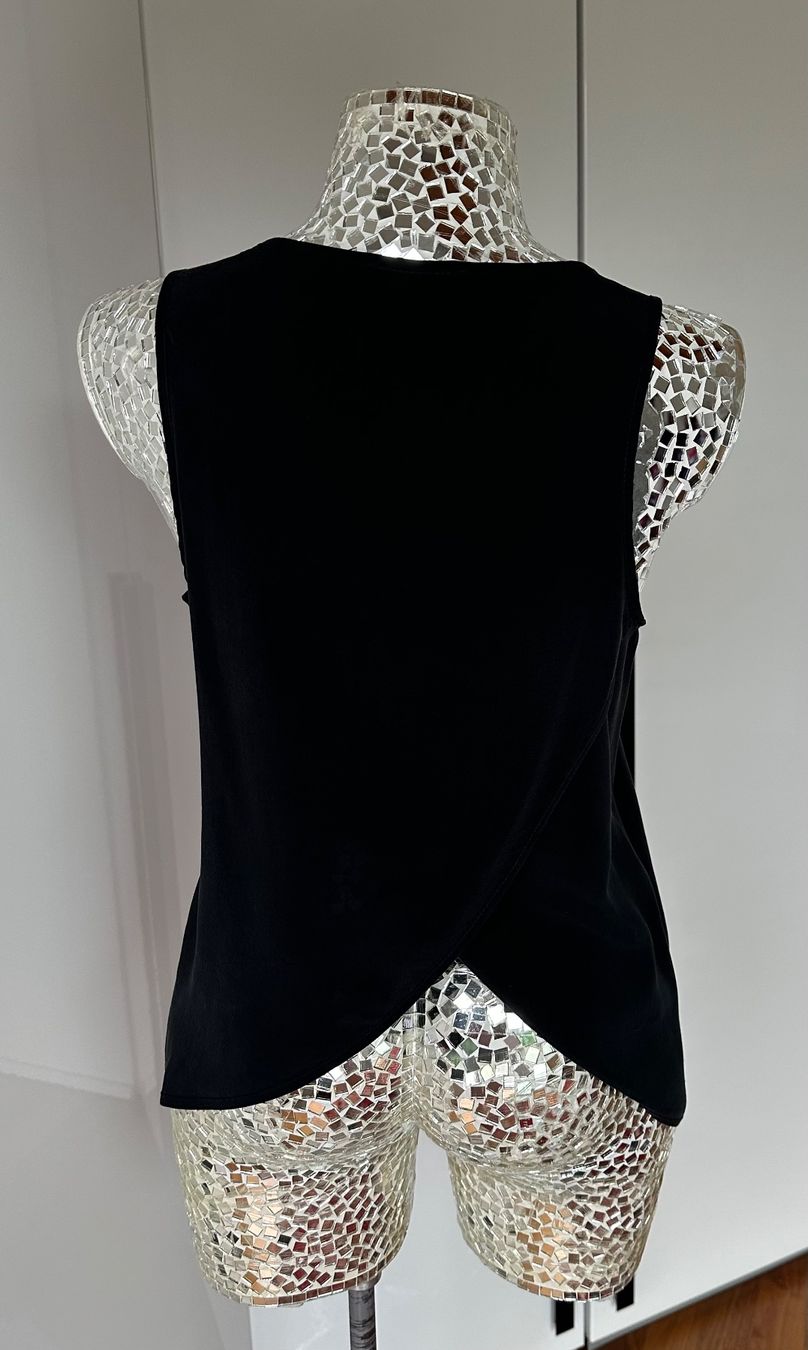 Sisley Top: Top in misto cotone e viscosa Sisley – Usato da Castel San Pietro venduto da Moregi 1