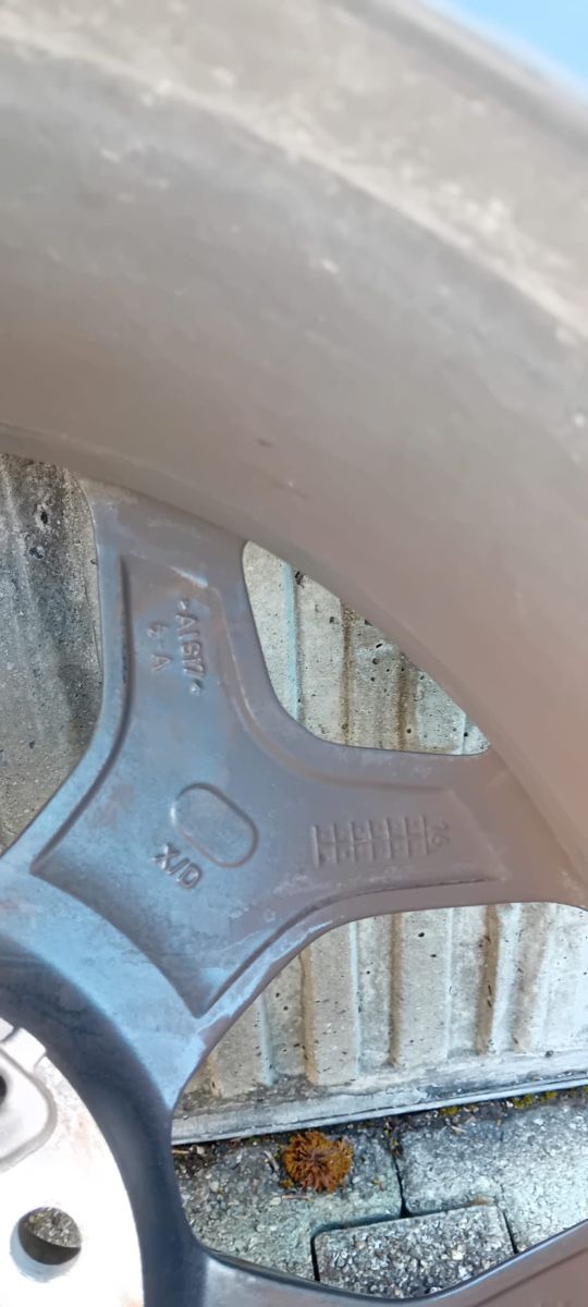 Pneumatici & Ruote complete: Räder für den BMW x1 – Nuovo (secondo la descrizione) da Vaduz venduto da Vlad_23 2