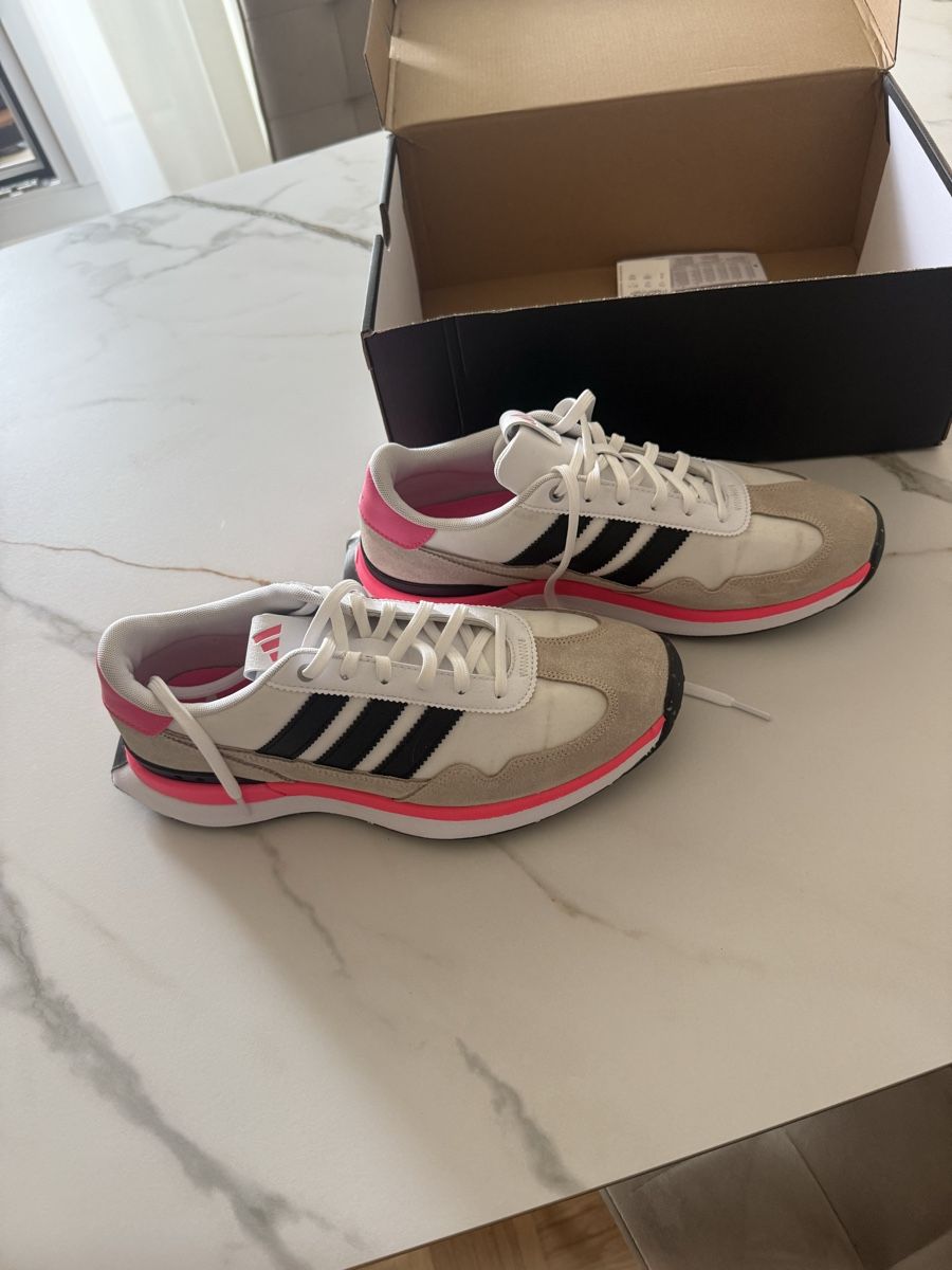 Scarpe da donna: Wunderschöner Adidas Damenturnschuh – Usato da Meilen venduto da Maria7137 3
