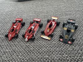 4 Formel 1 Fahrzeuge 1:43 guter Zustand ab 9.-