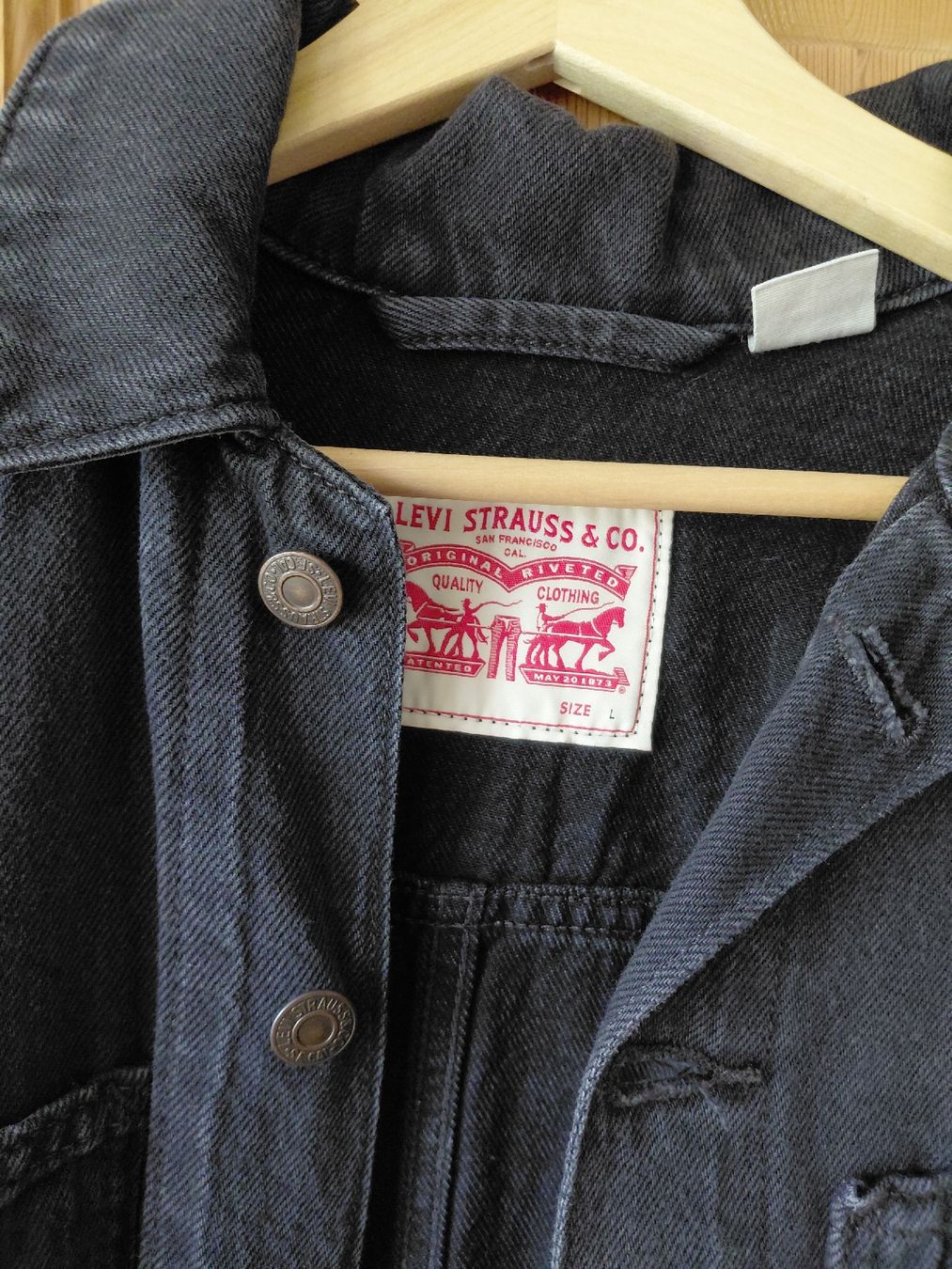 Levi's Tute: Levis Einteiler  – Usato da Winterthur venduto da adventurenala 1