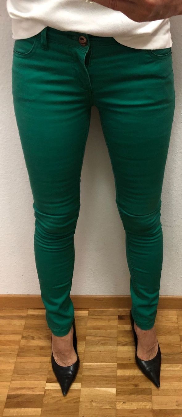 Jeans: Jeans  Grün Gr. 40 – Nuovo e nell'imballaggio originale da Adliswil venduto da Jessik0 1
