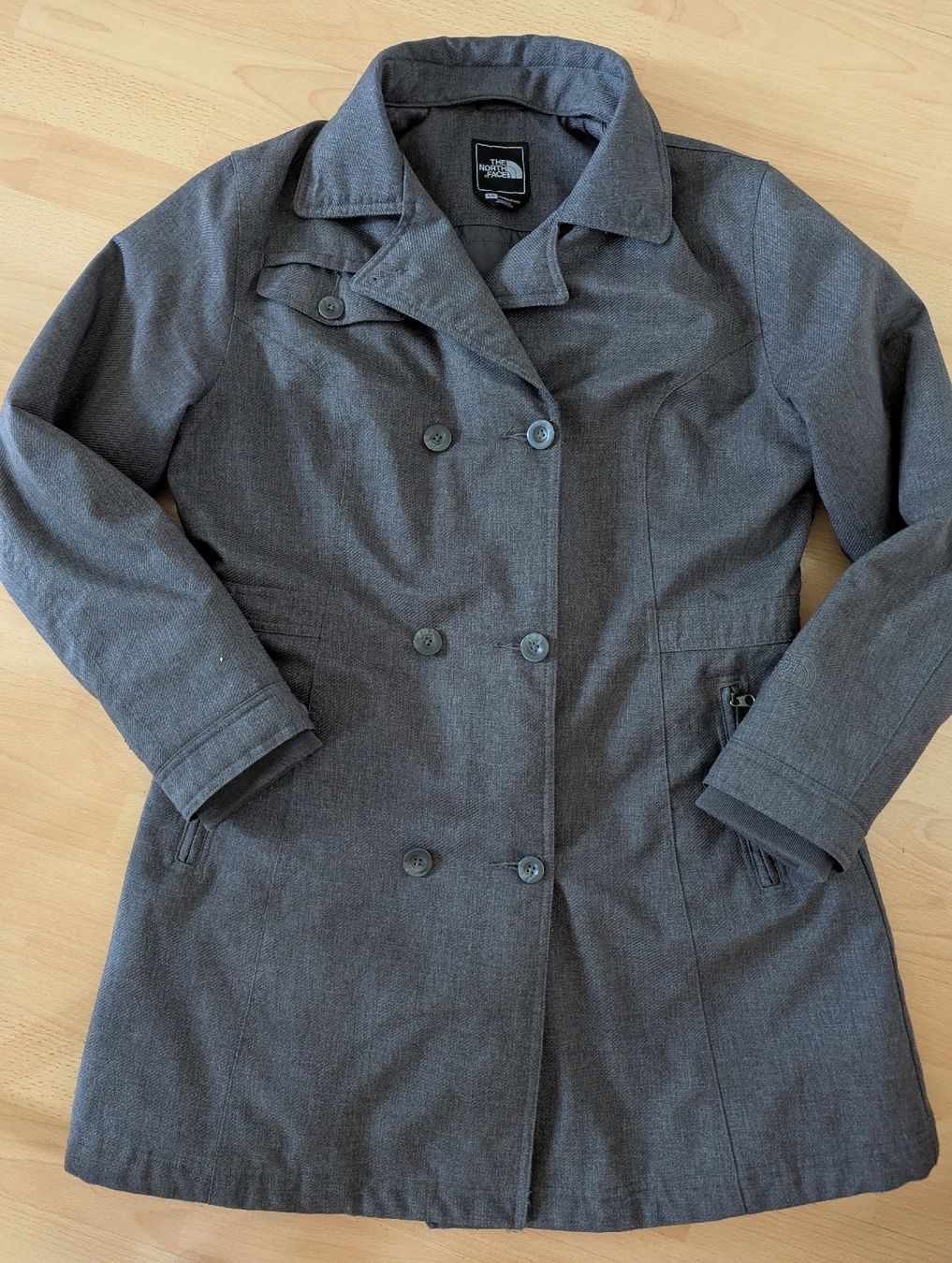 North Face Cappotti: manteau gris The North face L – Usato da Montreux venduto da dem_gyt9
