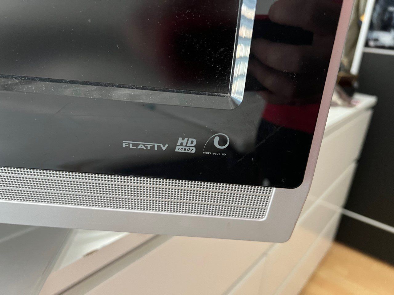 Philips Televisori: Philips Breitbildfernseher – Usato da Lupfig venduto da Pluribus 2