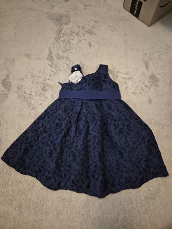 Festkleid dunkelblau Grösse ca 74-80. 1xbenutzt