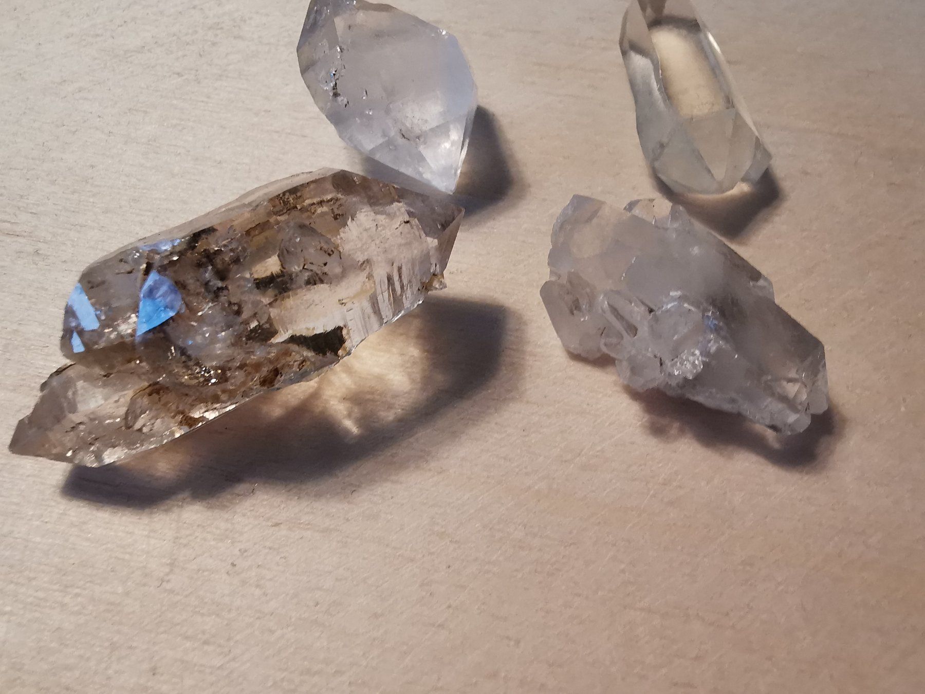 Minerali & Pietre curative: 4 interessante Kristallstufen / Doppelender – Nuovo e nell'imballaggio originale da Dierikon venduto da Buntspecht-10 6
