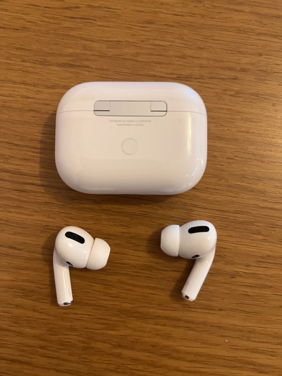 Apple Cuffie: AirPods Pro 1 – Usato da Meyrin venduto da Dril22 2