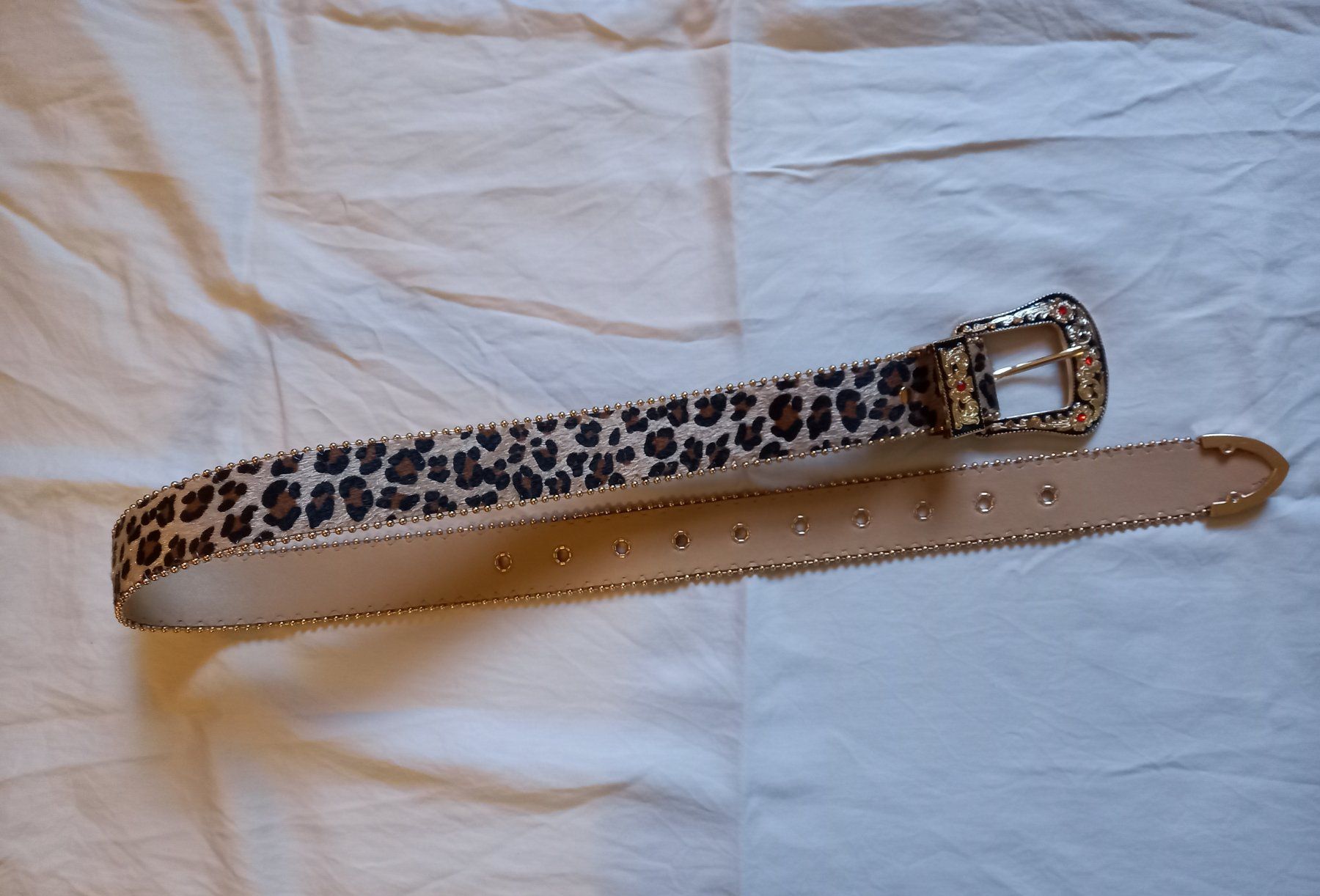 Gürtel: Leopardengürtel mit Strasssteinen im Vintage-Stil mit golden – Neu und originalverpackt aus Lausanne von FASHION-WORLD-SHOP 1