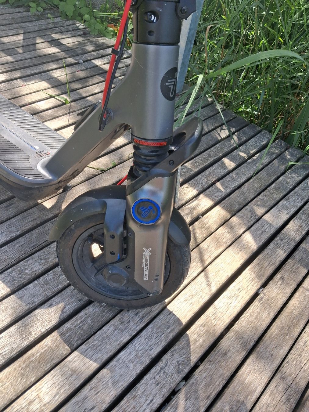 Scooters: E=Scooter F3 Pro gebraucht  – D'occasion à Ebikon par Suz_5v7r 2