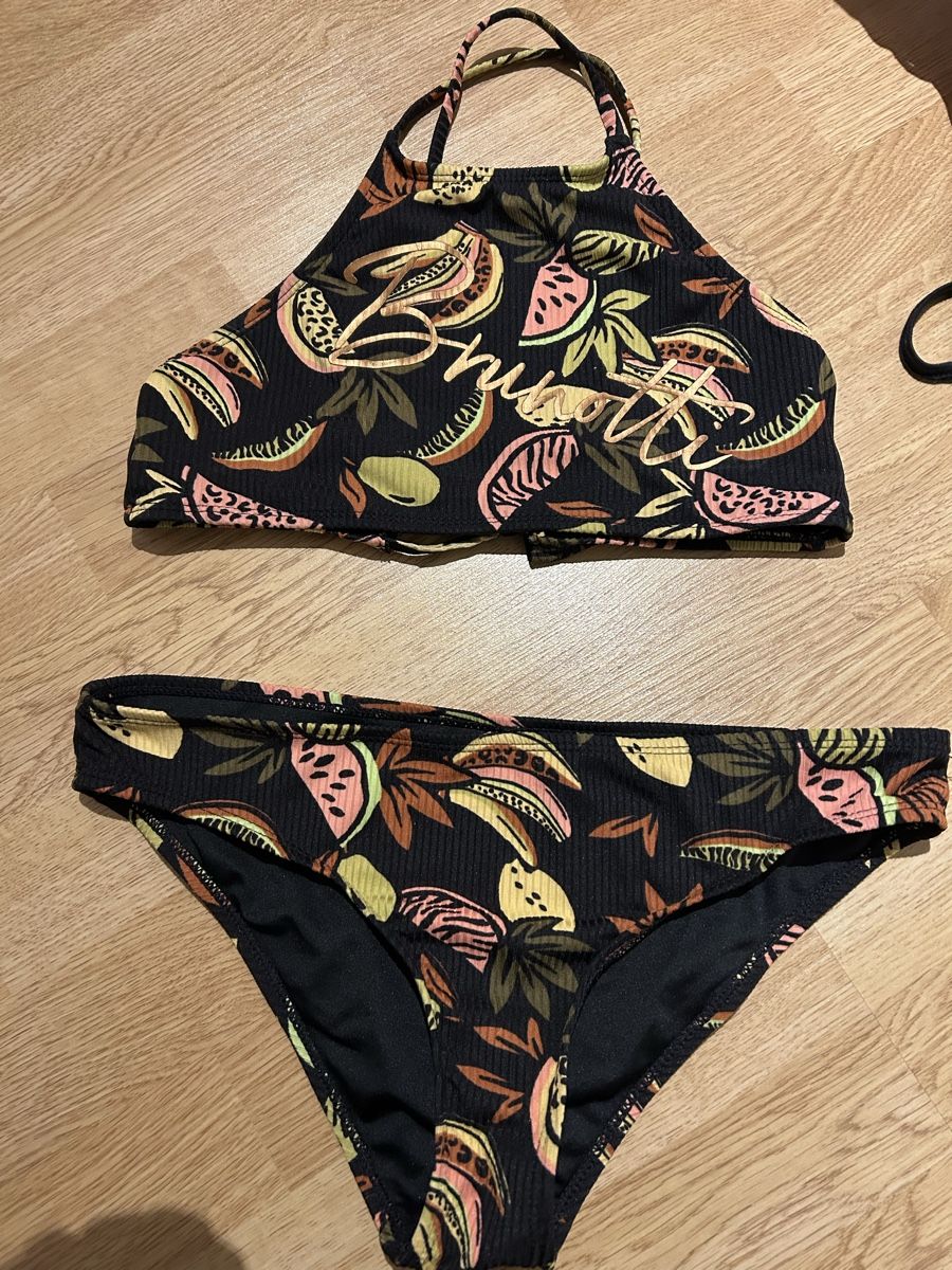 Brunotti Costumi da bagno & Bikini: Bikini Brunotti gr 176 – Usato da Altdorf UR venduto da arnosteff