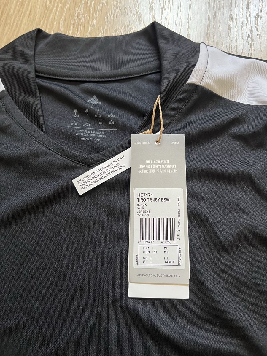 Adidas T-Shirts: Adidas T-Shirt – Neu und originalverpackt aus Bern von cla_bl2w 2