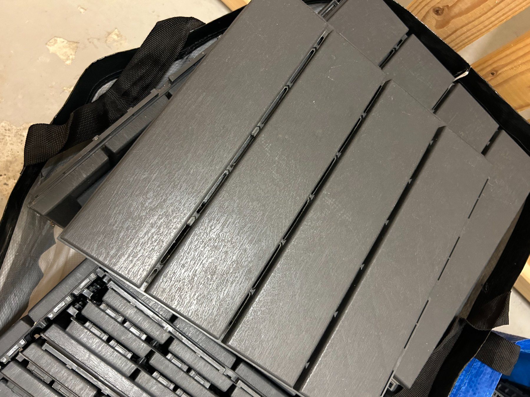 Ikea Bodenbeläge: Bodenplatten Runnen von IKEA schwarz – Gebraucht aus St. Gallen von mar_9wzg 1