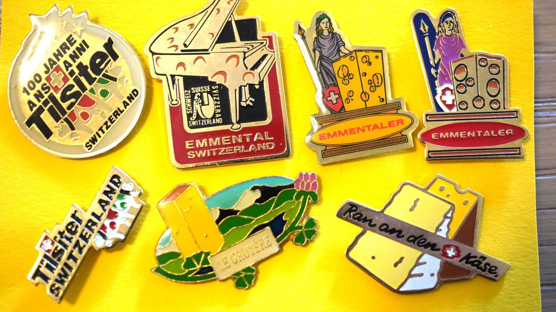 Placchette & Badge: 7 Pin Käse Schweiz – Usato da Worb venduto da worb01