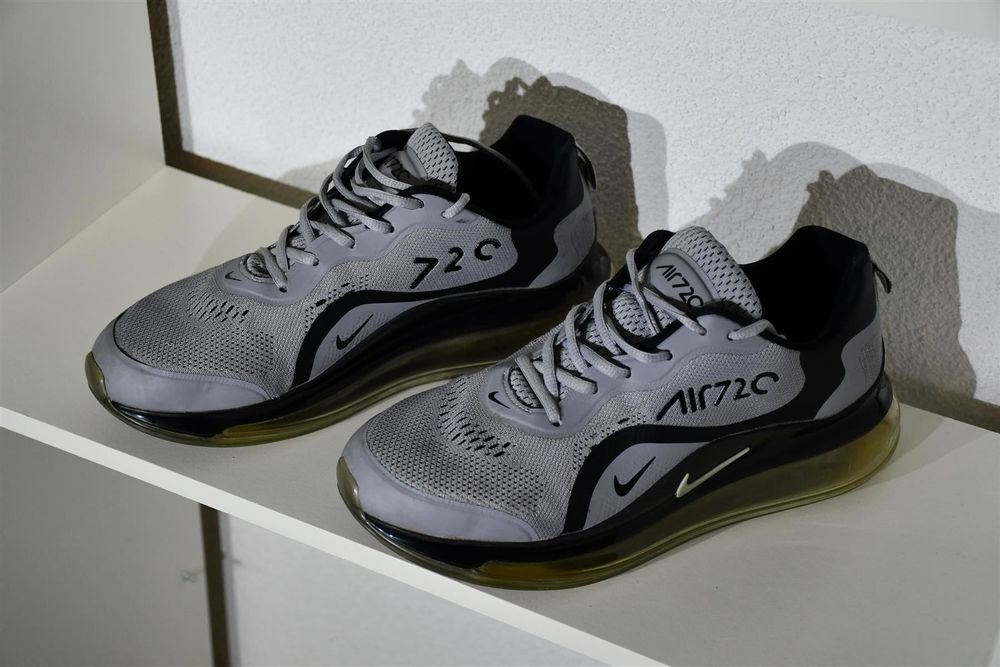 nike air max 720 herren grau