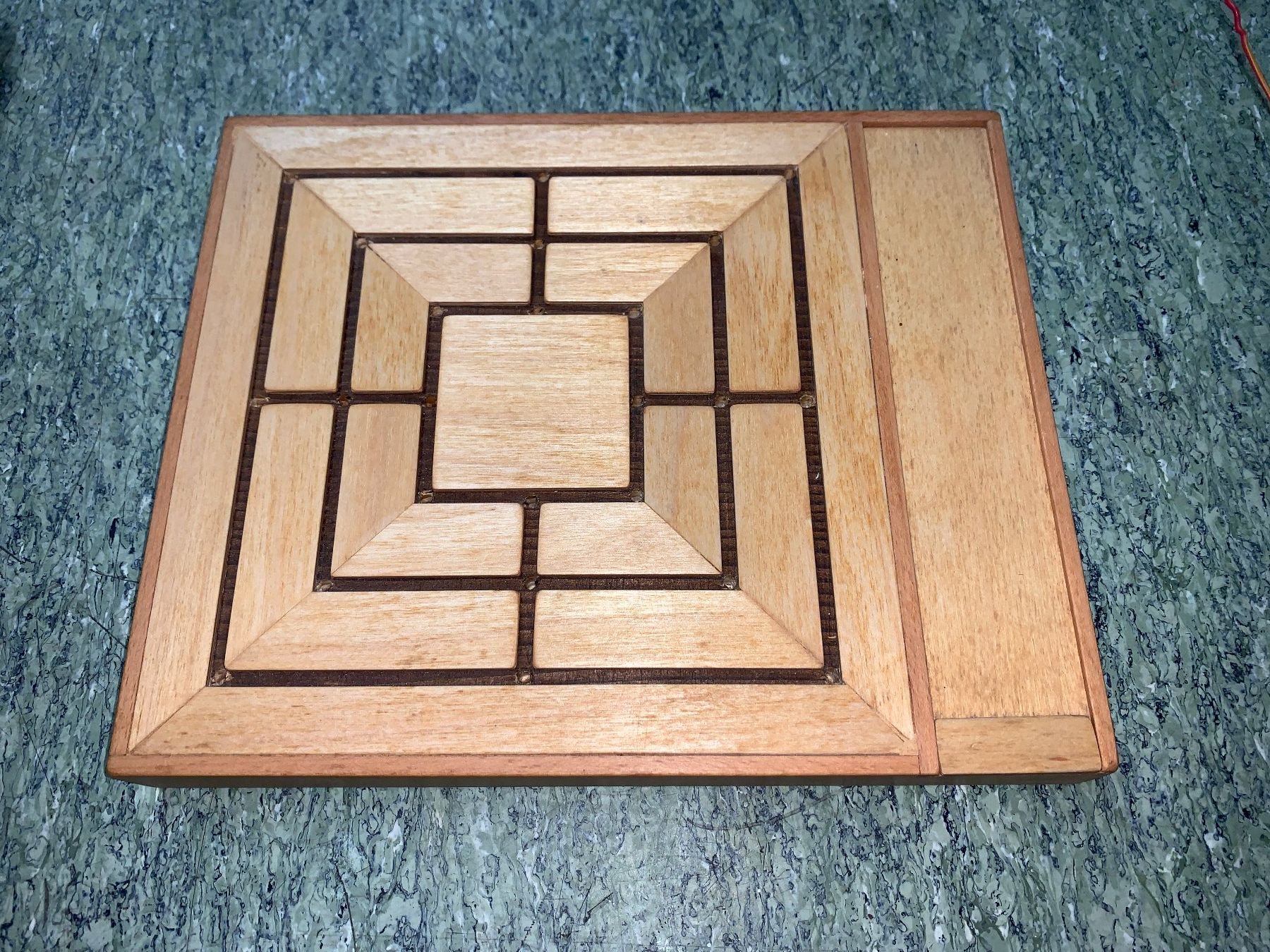 Giochi: Brettspiel Mühle Holz komplett – Usato da Rickenbach SZ venduto da Frickler