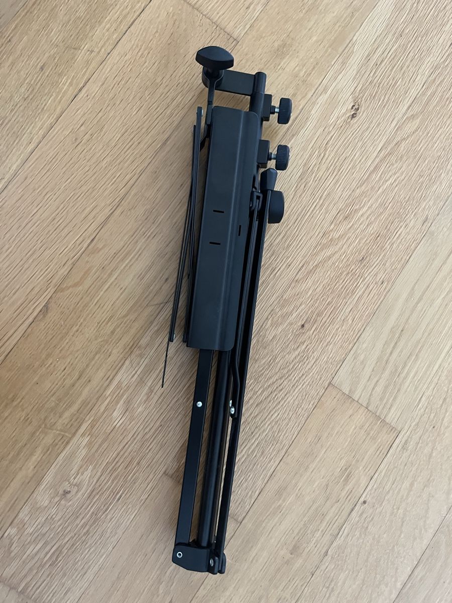 Supports pour instruments & partitions: schwarzer Notenständer – D'occasion à Zürich par won_jf9p 1