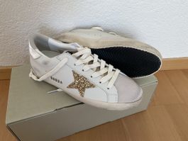 Golden Goose Super-Star Sneaker / ungetragen mit Karton 