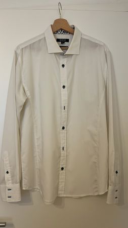 Elegantes Herrenhemd von SMOG, Grösse L