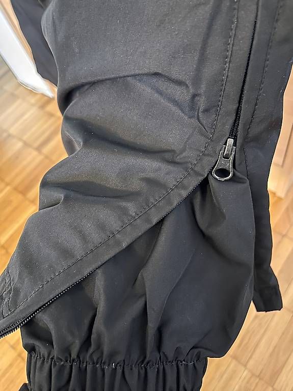 Pantalons: Pantaloni sci/snowboard neri – D'occasion à Jona par sen_vd8v 4