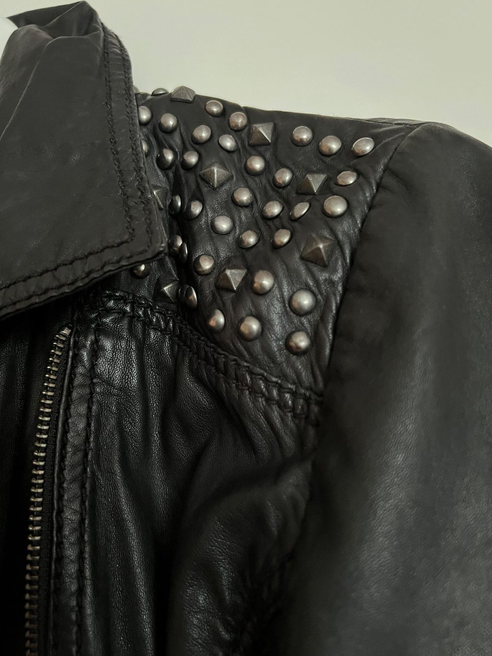 Giacche: Lederjacke schwarz Gr. 38 – Usato da Schmerikon venduto da Speedy053 4