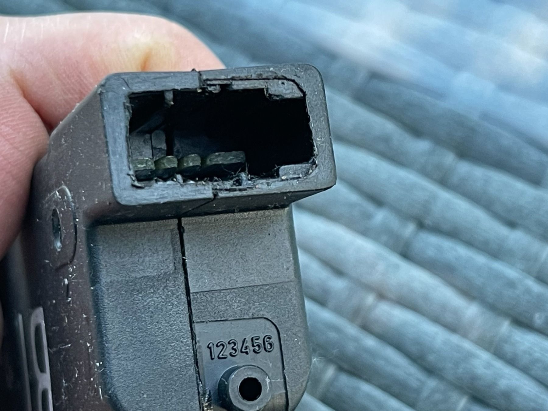 BMW Tutti pezzi di ricambio auto: BMW Stellmotor hinten Rechts – Nuovo (secondo la descrizione) da Minusio venduto da demi0110 4