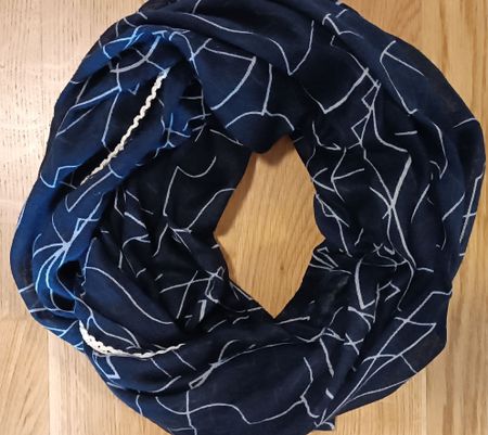 Damen Schal blau mit Muster