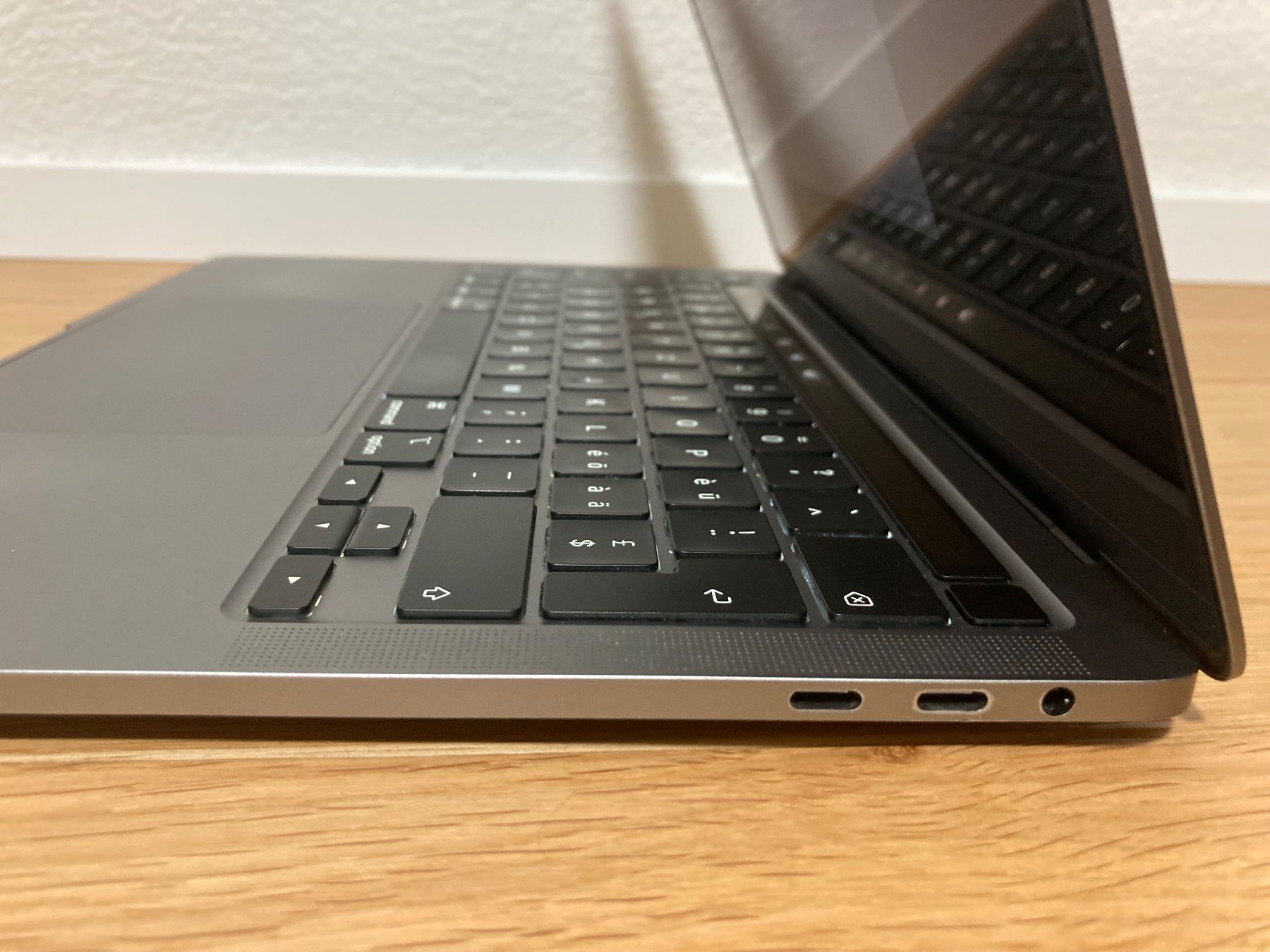 Apple Notebooks: Apple MacBook Pro 2020 – Gebraucht aus Sursee von  3