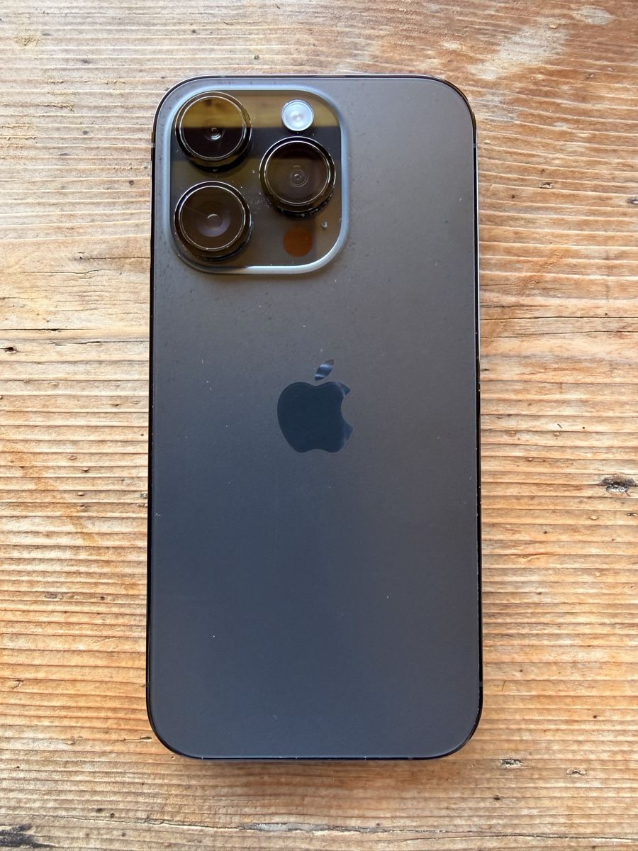 Apple Telefoni cellulari / Smartphones: iPhone 14 Pro, Space Black, 256GB – Usato da Klosters venduto da SNKRSNSTUFF