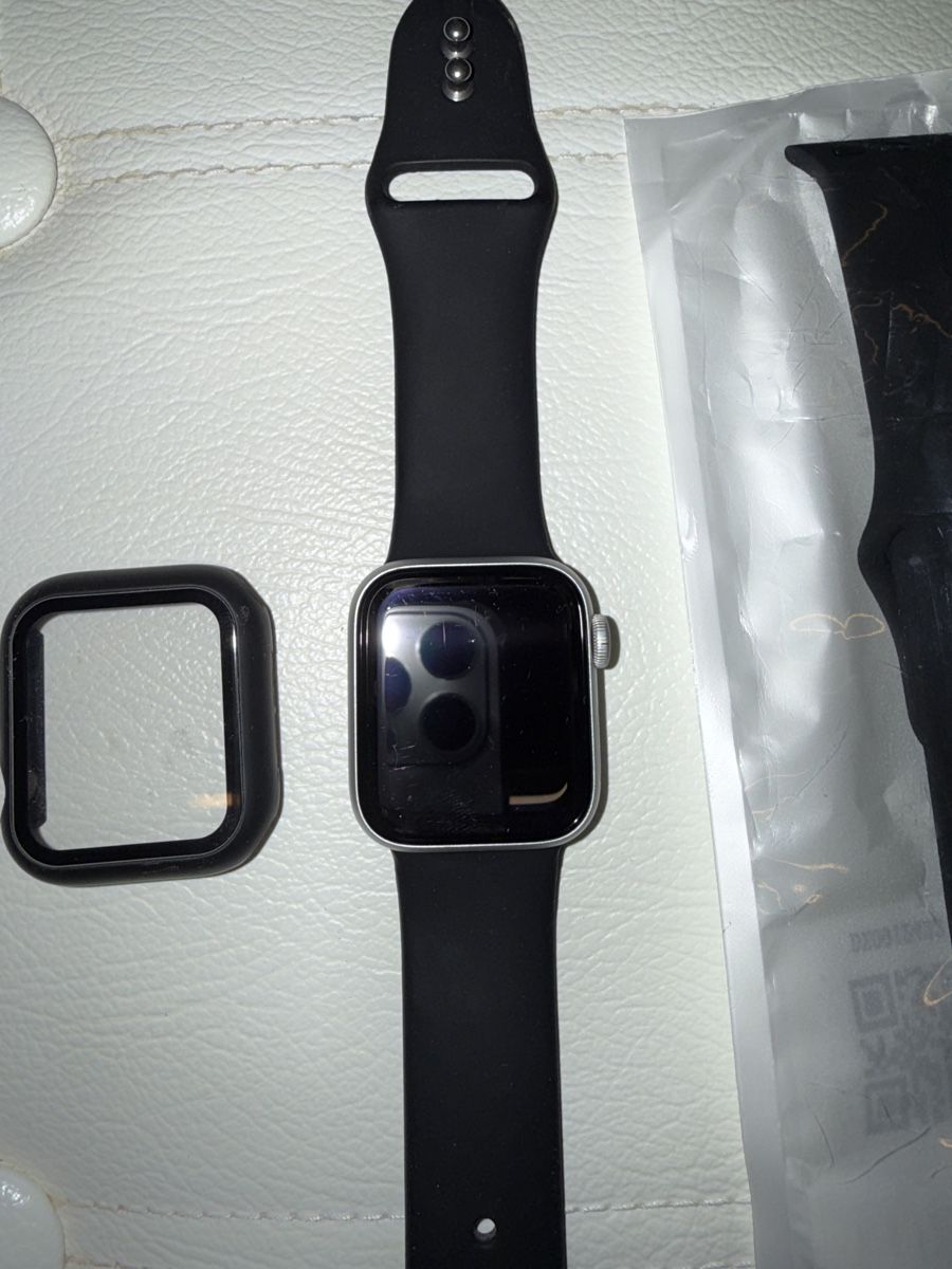Apple Smartwatch: Appel Watch SE – Usato da St. Gallen venduto da boki83 2