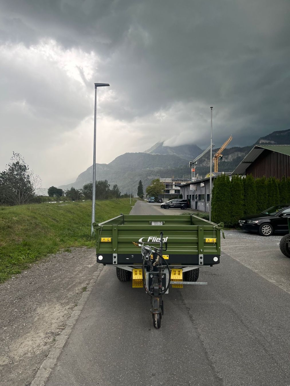 Autoribaltabili: Fliegl EDK 40 Dreiseitenkipper – Nuovo (secondo la descrizione) da Meiringen venduto da LMMLandmaschinenGmbH 3