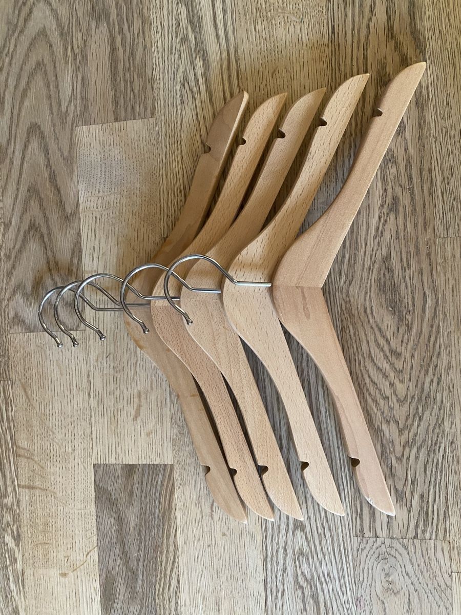 Appendiabiti: Kinder Kleiderbügel Holz – Nuovo (secondo la descrizione) da Trimstein venduto da Kira054