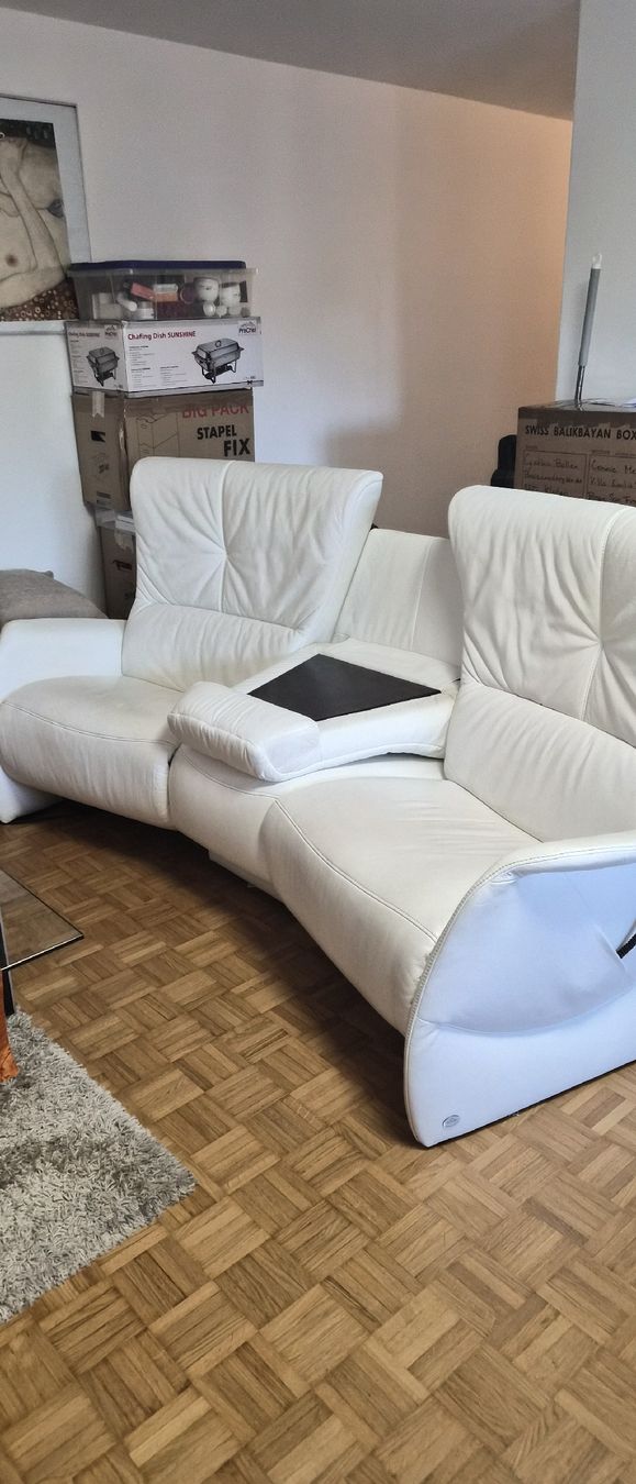 Divani: Weisses verstellbares Ledersofa – Usato da Kloten venduto da cynz70 4