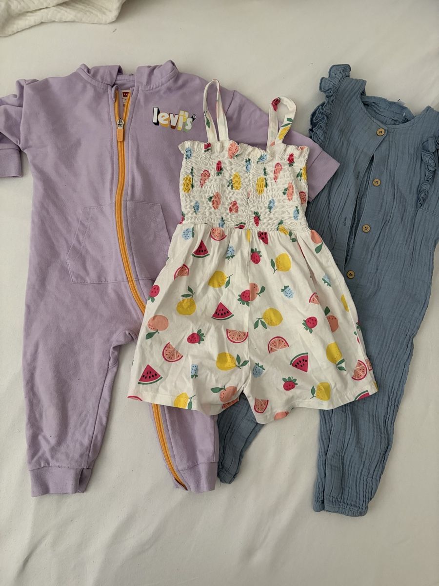 Lotti & Set di vestiti: Kleiderpaket Mädchen Gr. 86/92 – Usato da Hüttikon venduto da Nra21 4