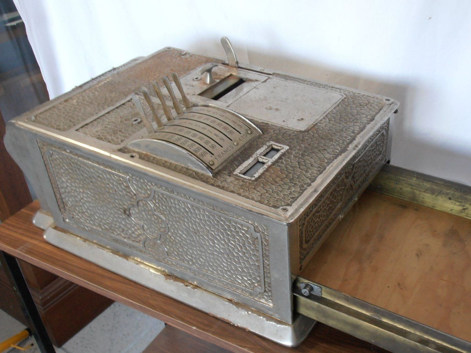 Registratore di cassa: Kassa Soletta ANTIK sehr schwer – Usato da Bischofszell venduto da Museumscafe 6