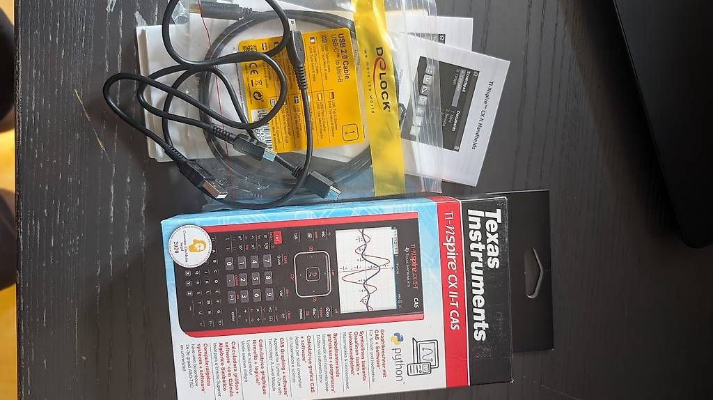 Calcolatrici tascabili: TI-Nspire CX II-T CAS Grafikrechner Python Edition – Usato da Kreuzlingen venduto da Davagabondo 4