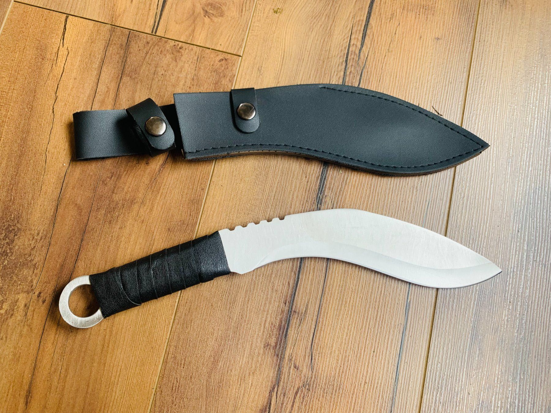 Accessori: Ozeanien Machete Tactical Messer 34cm – Nuovo e nell'imballaggio originale da Bergdietikon venduto da shopAgent 2