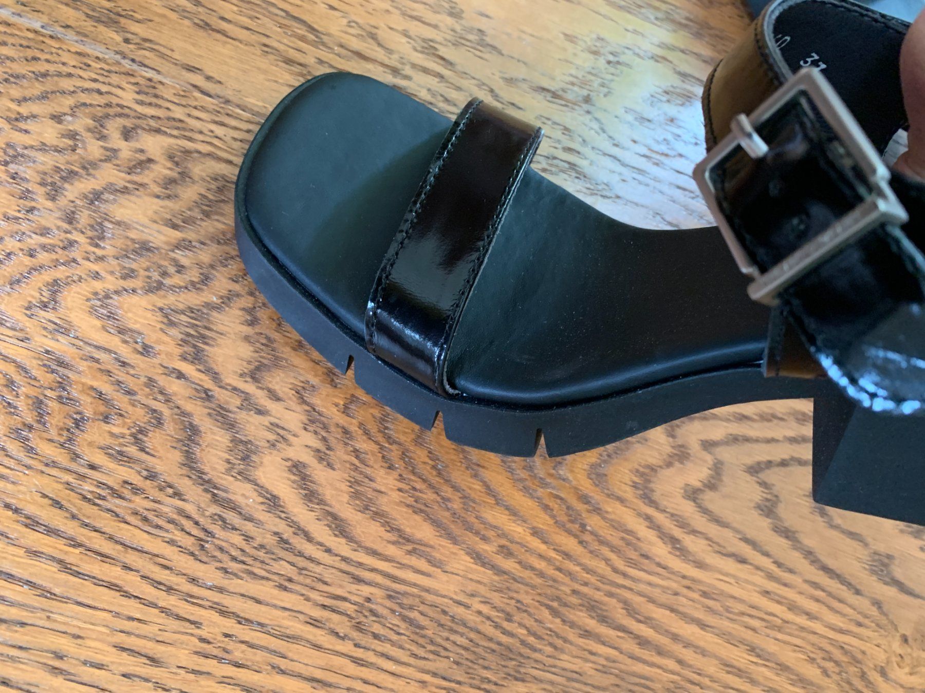 Art Scarpe da donna: Art Varsofia 2060 nappa shinny black Gr.37 – Nuovo (secondo la descrizione) da Zürich venduto da finsti 7